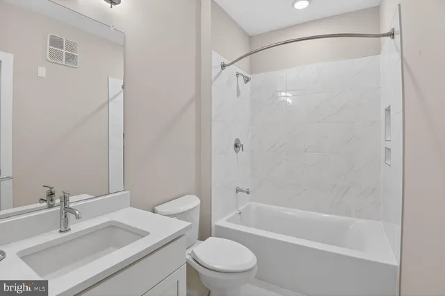 $725,001 | 76 Old Mill Bottom Road North, Unit 301, Annapolis, MD 21409