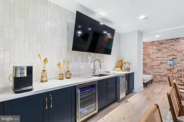 $709,000 | 76 Old Mill Bottom Road North, Unit 301, Annapolis, MD 21409
