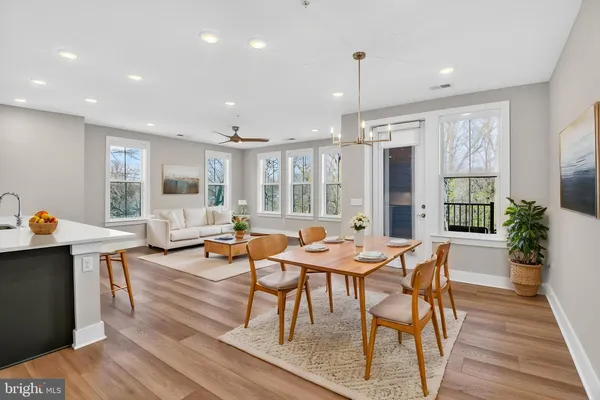 $709,000 | 76 Old Mill Bottom Road North, Unit 301, Annapolis, MD 21409