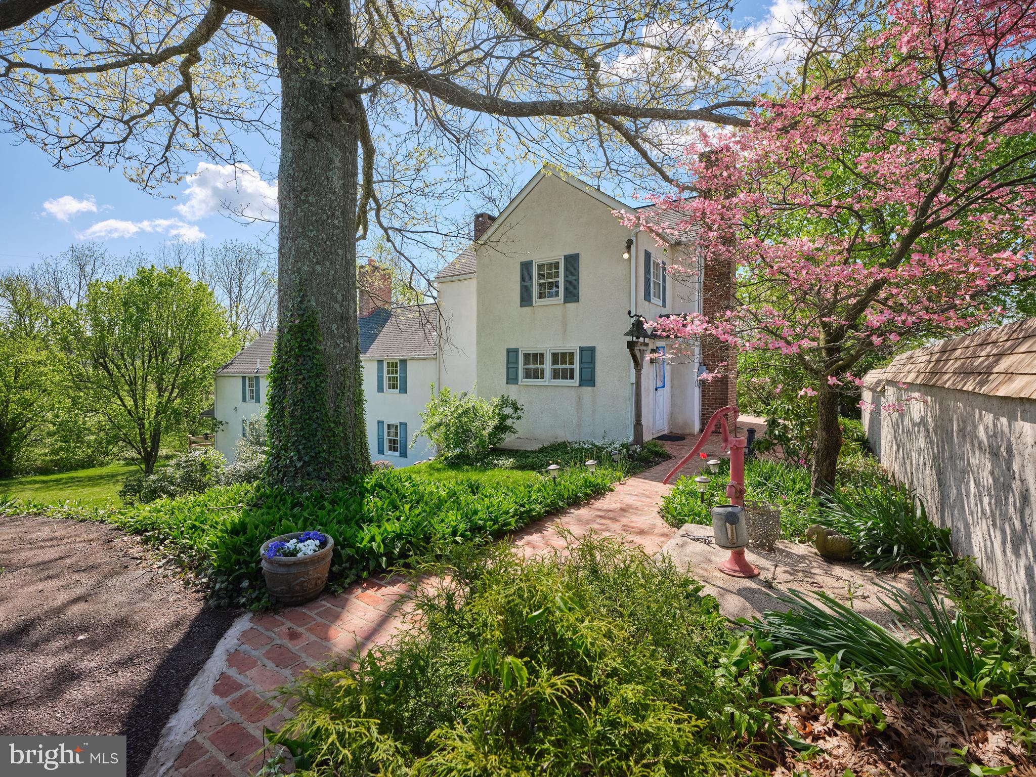 3501 Allentown Road Hatfield, PA 19440 - Photo 2 of 6 a front view of a house with garden