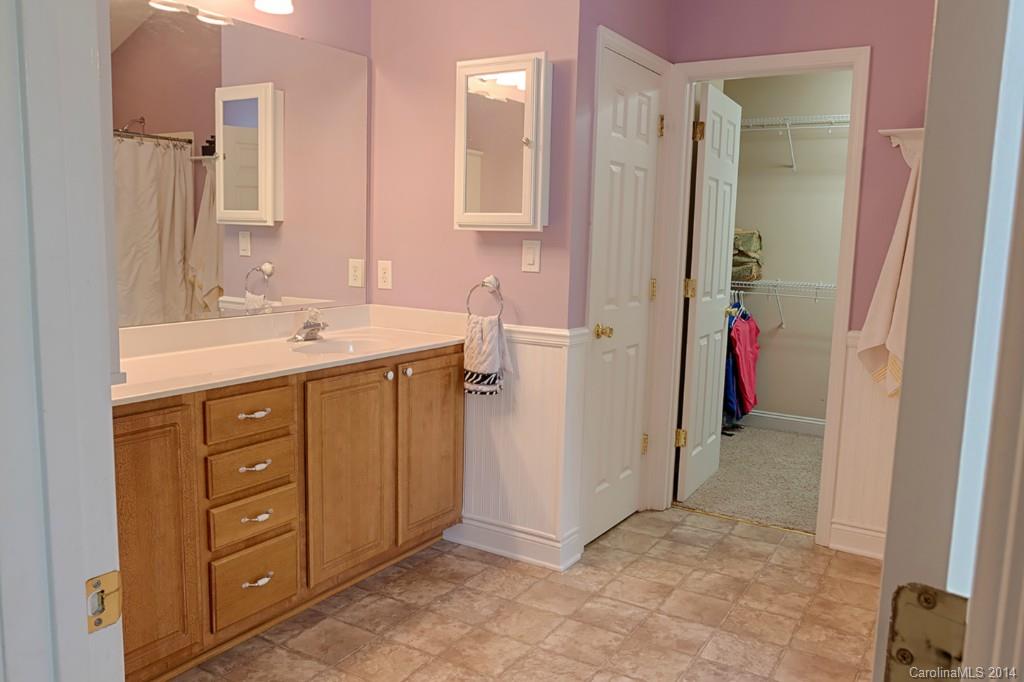 6312 Hastings Road Waxhaw, NC 28173 - Photo 13 of 24 a bathroom with a sink and a mirror