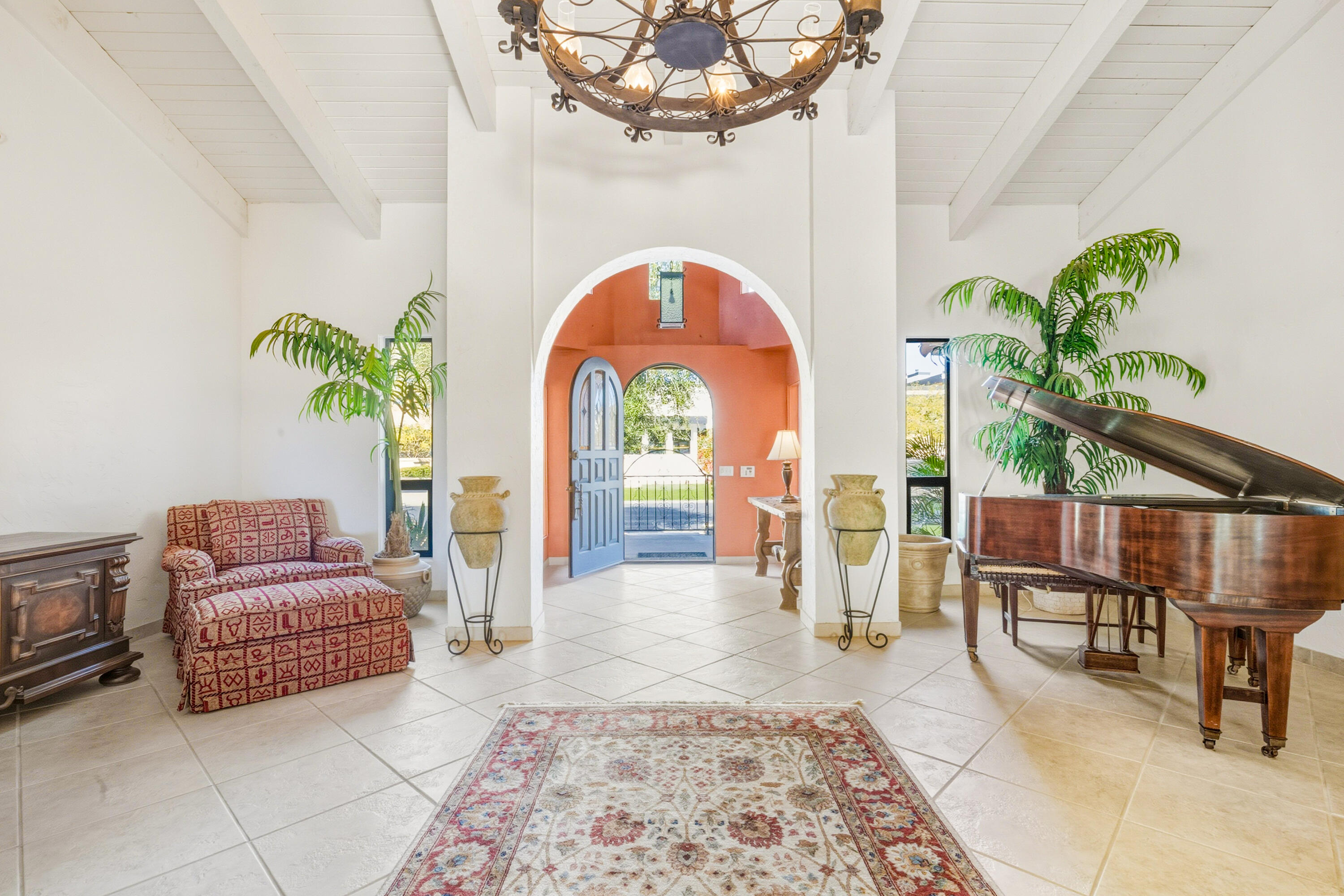 11019 Muirfield Drive Rancho Mirage, CA 92270 - Photo 5 of 93 75_11019_MUIRFIELD_LUCIOBERNAL-72