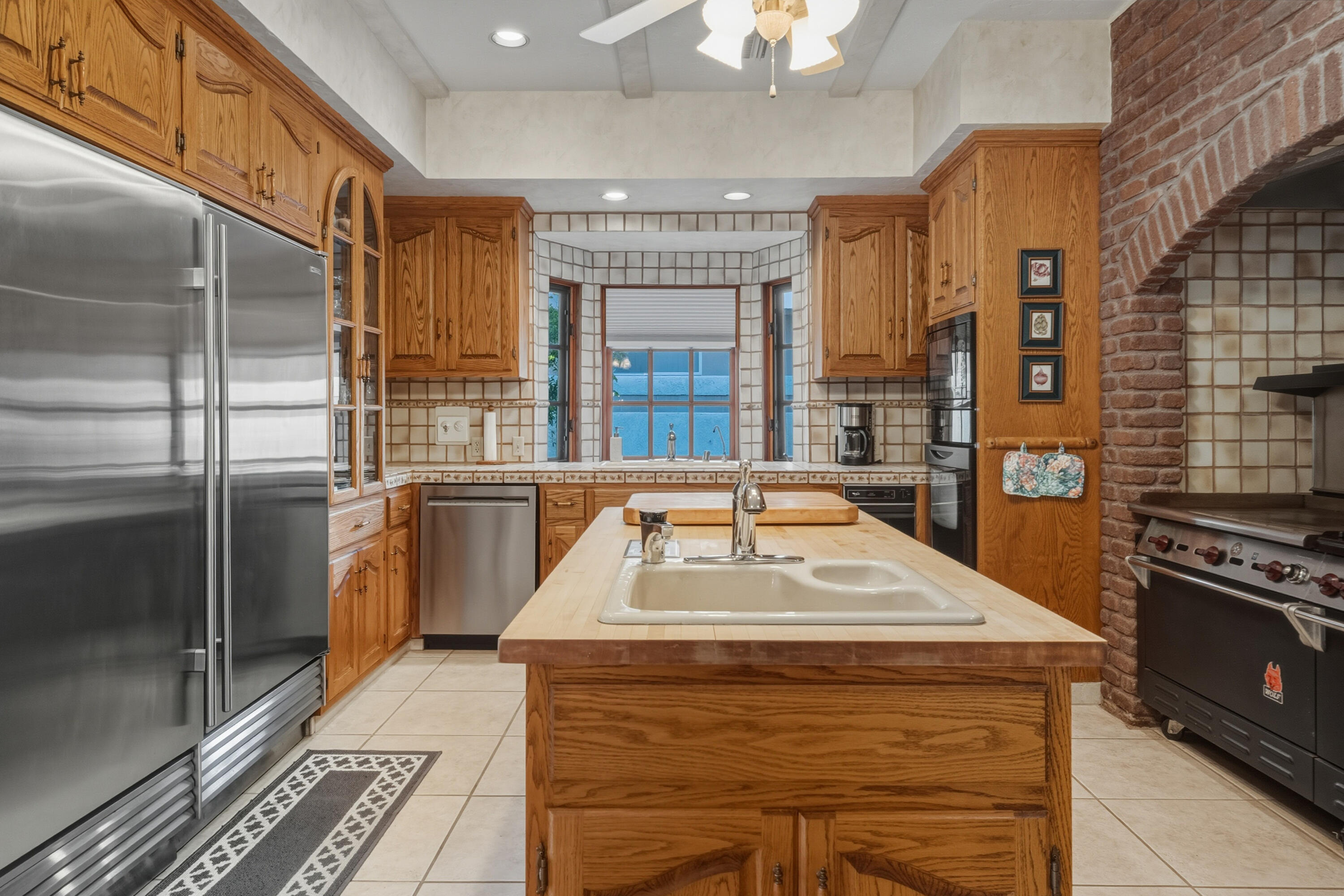 11019 Muirfield Drive Rancho Mirage, CA 92270 - Photo 8 of 93 75_11019_MUIRFIELD_LUCIOBERNAL-13