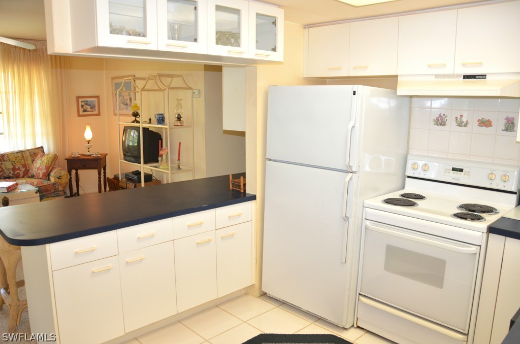 180 Dundee Road Fort Myers Beach, FL 33931 - Photo 8 of 25 Gallery Image 8