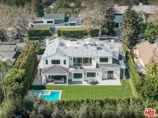 $19,995,000 | 1072 Amalfi Drive, Pacific Palisades, CA 90272