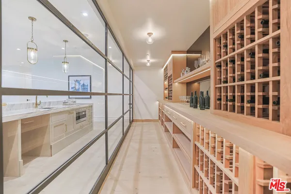 $19,995,000 | 1072 Amalfi Drive, Pacific Palisades, CA 90272