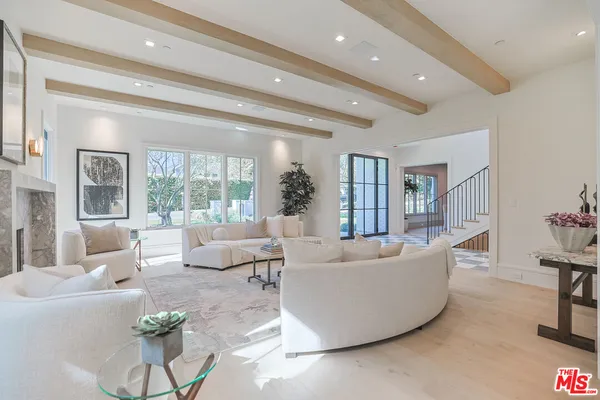 $19,995,000 | 1072 Amalfi Drive, Pacific Palisades, CA 90272