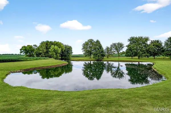 $599,000 | 19744 Highway 67, Jerseyville, IL 62052