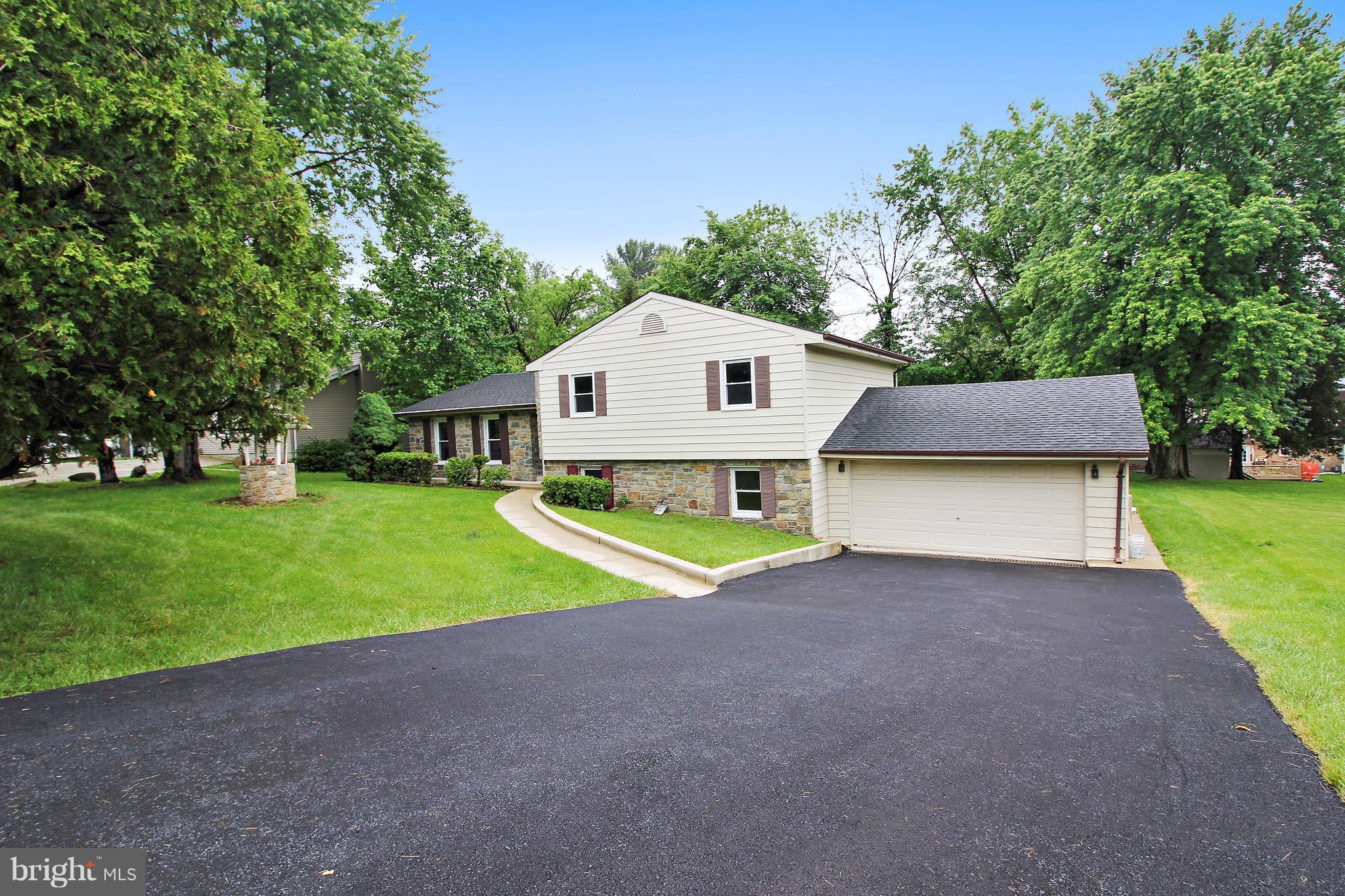 2700 Bel Pre Road Silver Spring, MD 20906 - Photo 27 of 30 Driveway