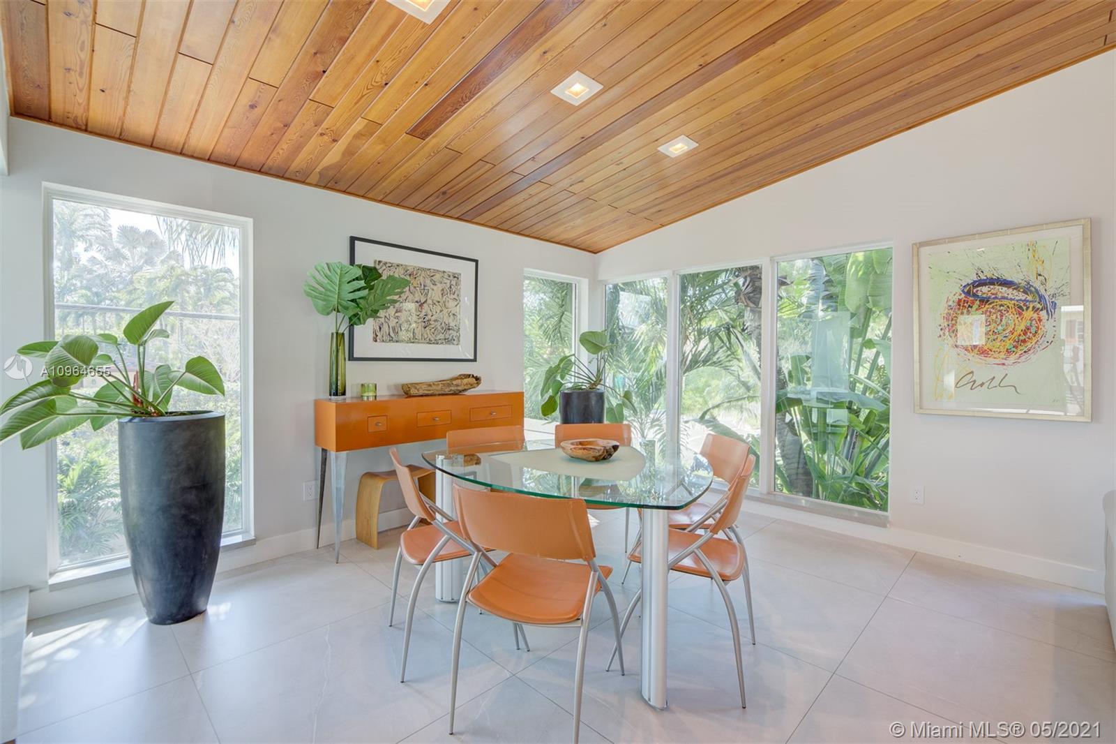 699 Glenridge Road Key Biscayne, FL 33149 - Photo 12 of 60