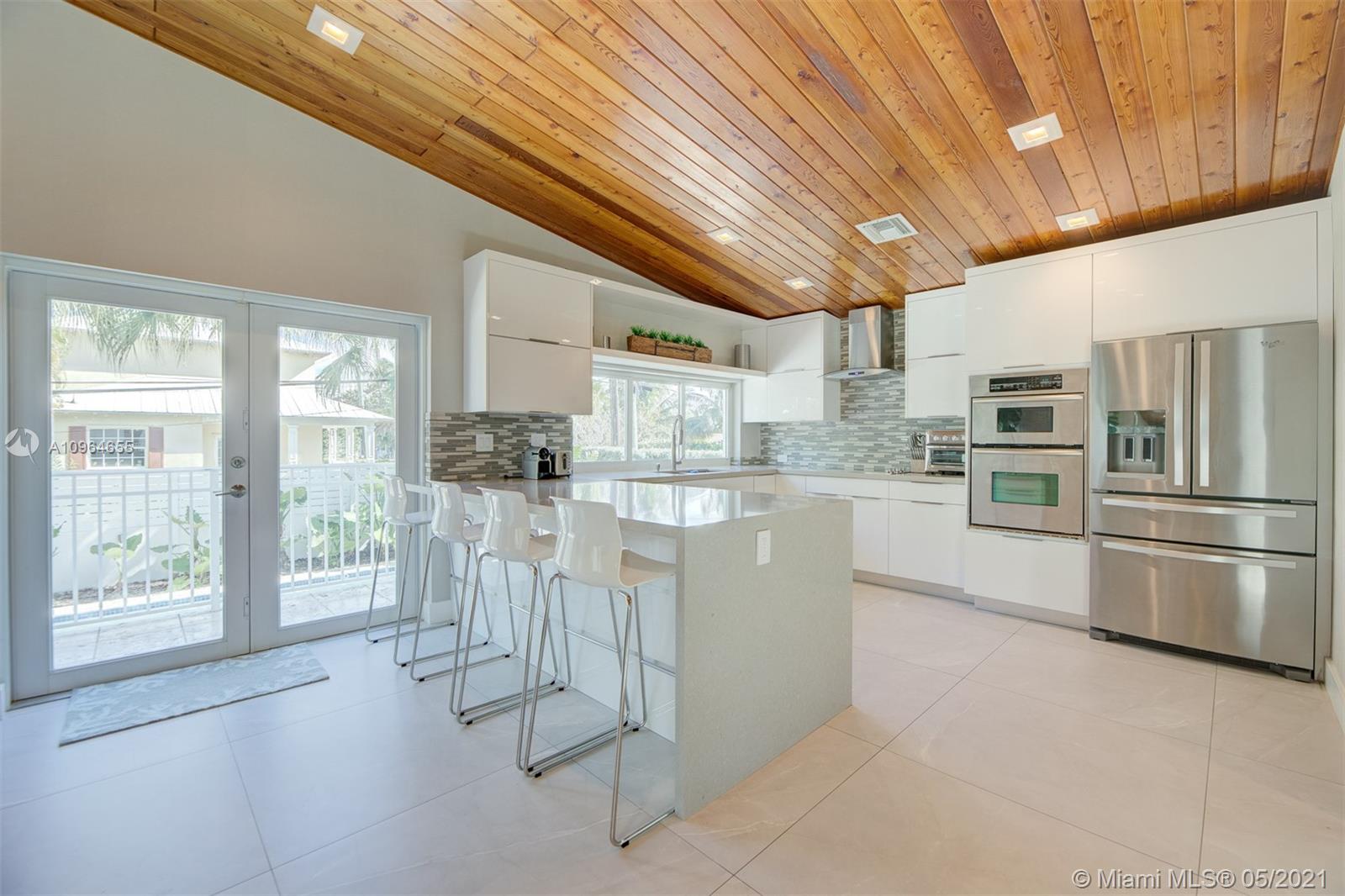 699 Glenridge Road Key Biscayne, FL 33149 - Photo 19 of 60