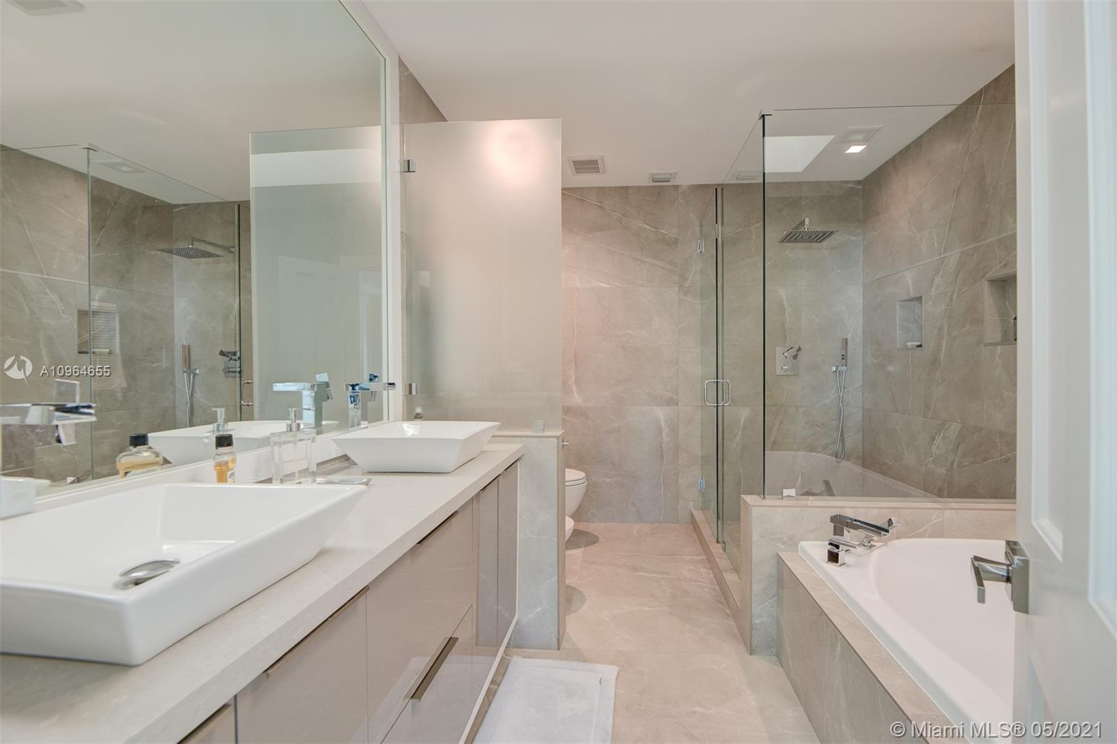 699 Glenridge Road Key Biscayne, FL 33149 - Photo 32 of 60