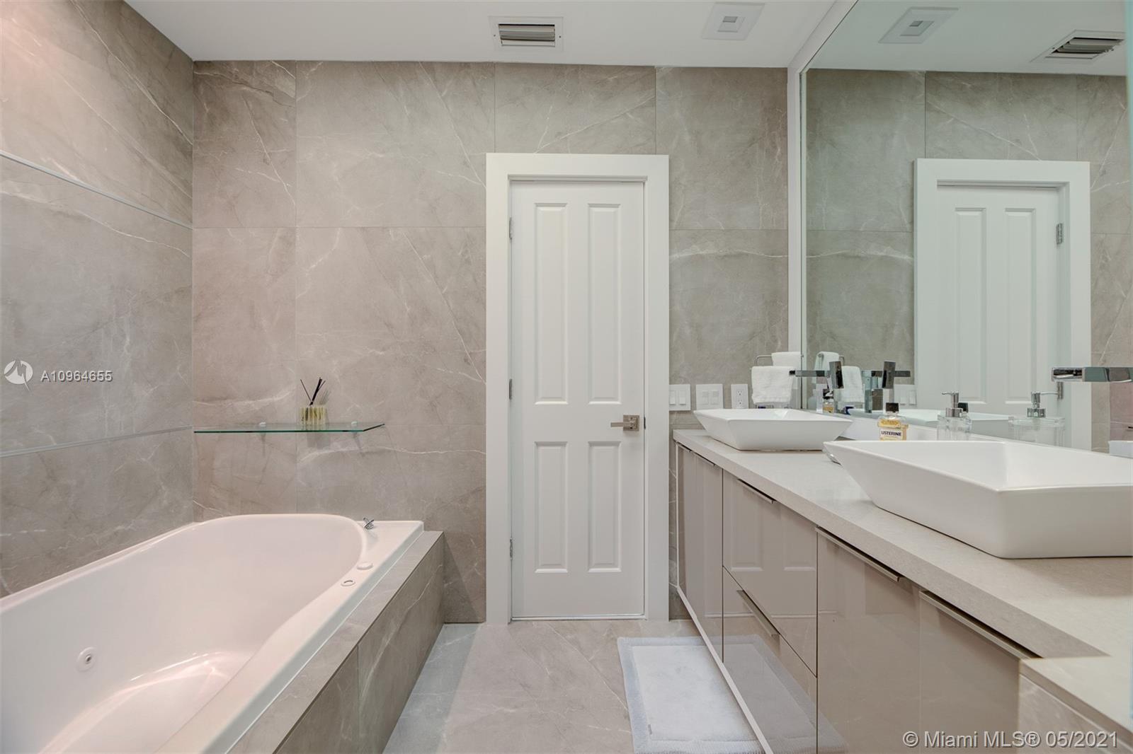 699 Glenridge Road Key Biscayne, FL 33149 - Photo 33 of 60