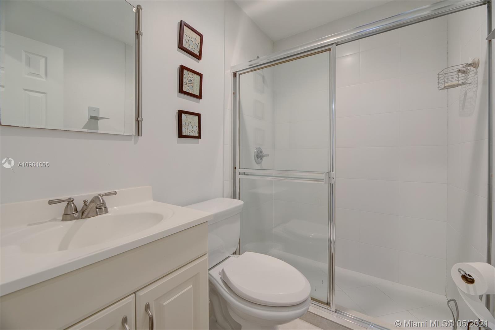 699 Glenridge Road Key Biscayne, FL 33149 - Photo 46 of 60