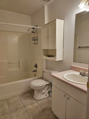 a view of entryway with a front door