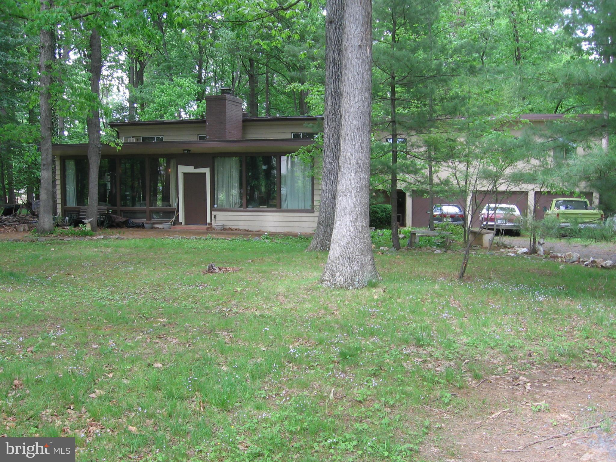 11410 Valley Road Fairfax, VA 22033 - Photo 1 of 4 Exterior (Front)