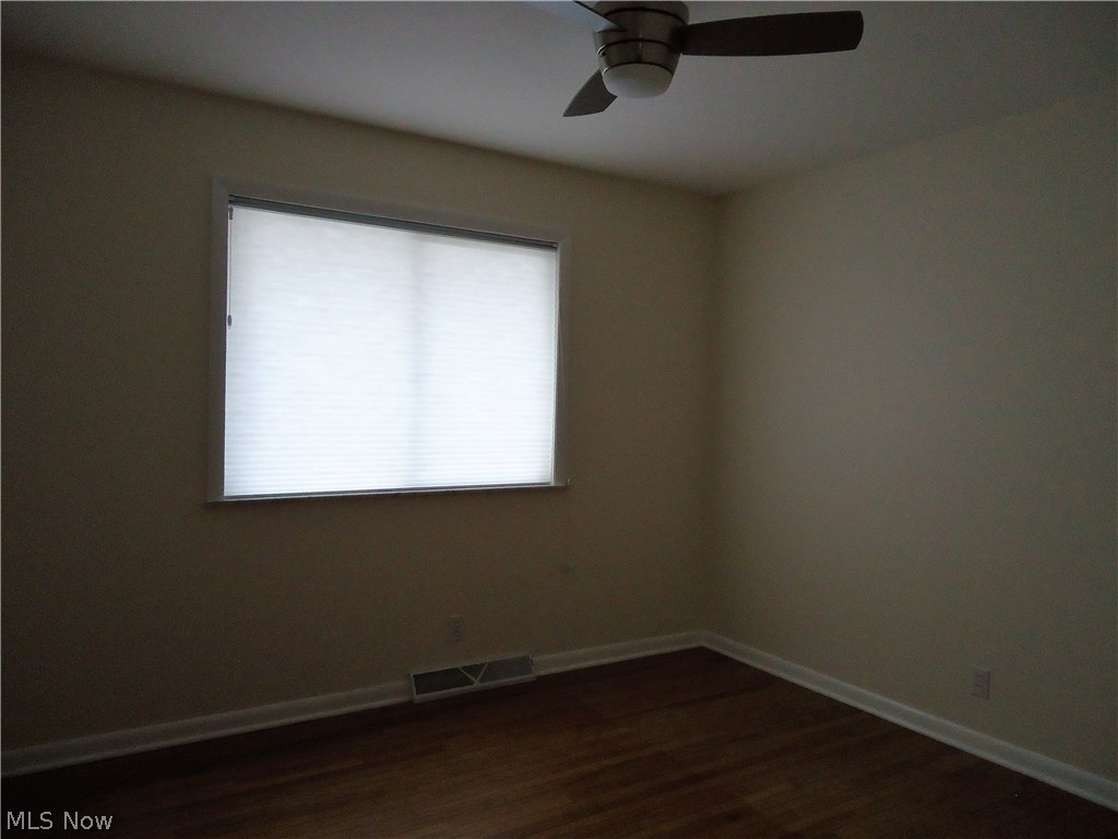 4410 Beach Club Road Port Clinton, OH 43452 - Photo 17 of 22 Gallery Image 17