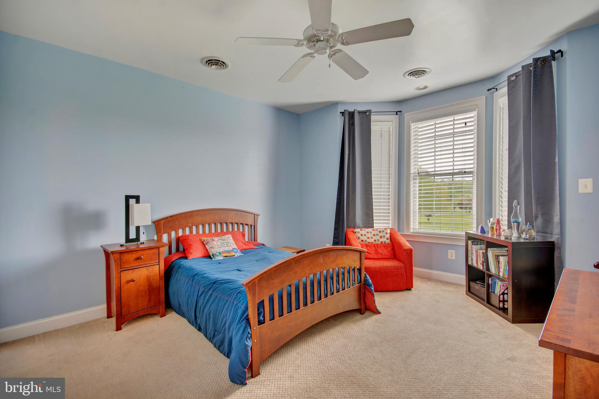 295 East Lake Road Woodstown, NJ 08098 - Photo 22 of 55 Great sunlight in each room