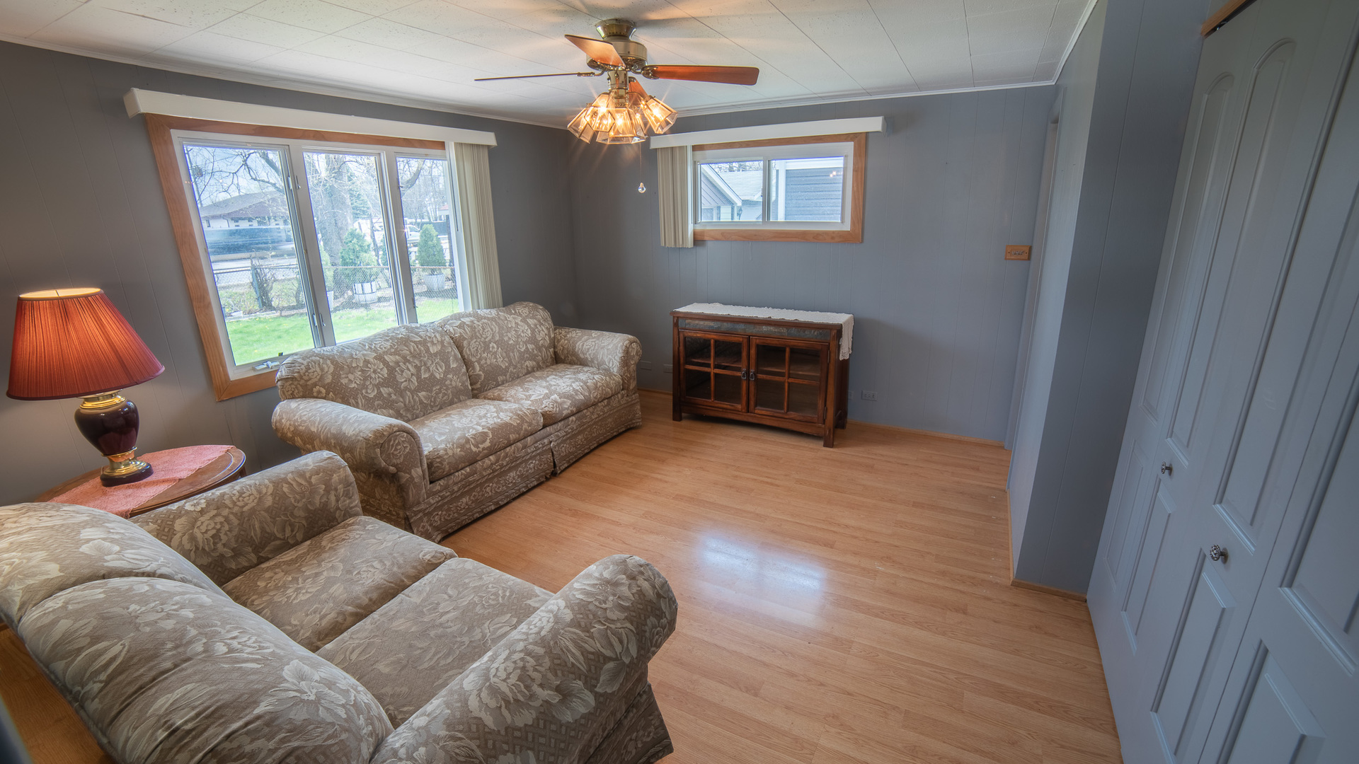 8953 South Corcoran Road Hometown, IL 60456 - Photo 15 of 19