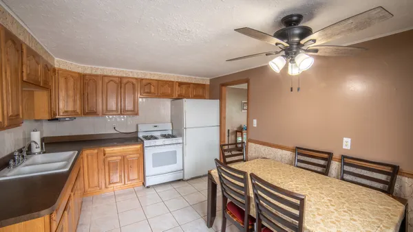 $219,900 | 8953 South Corcoran Road, Hometown, IL 60456