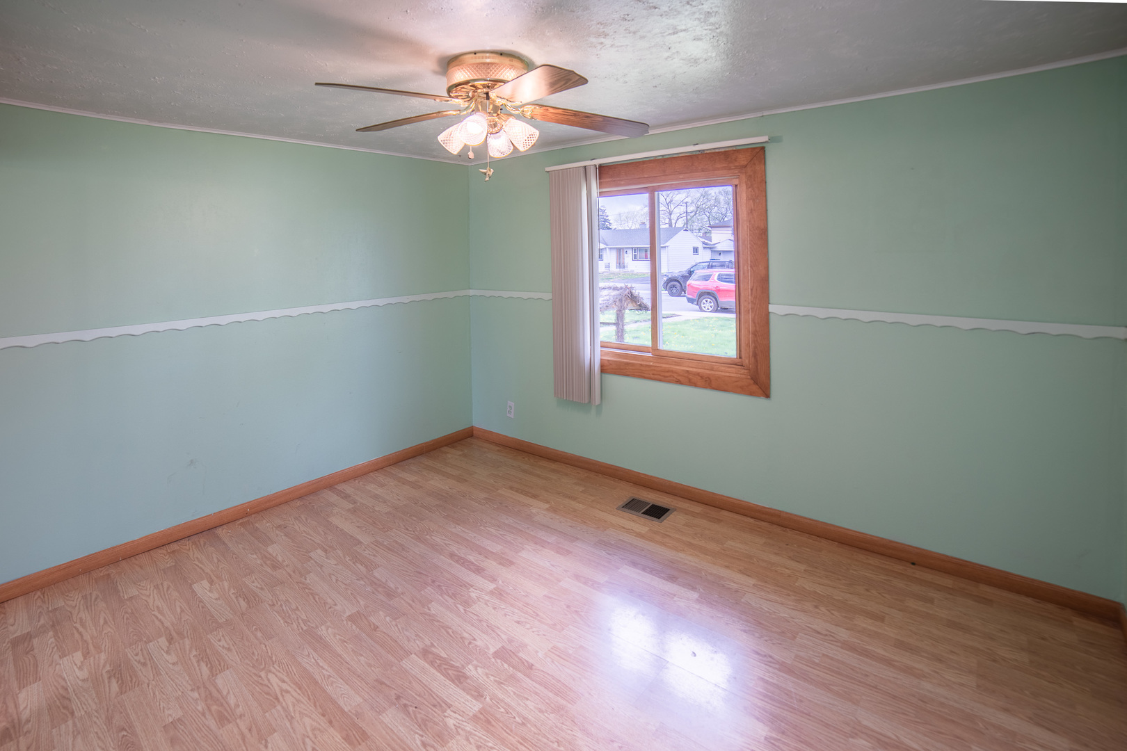 8953 South Corcoran Road Hometown, IL 60456 - Photo 9 of 19