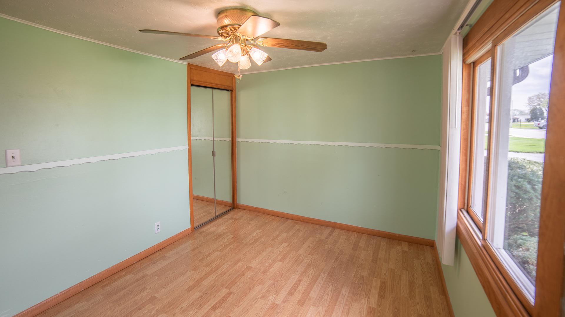 8953 South Corcoran Road Hometown, IL 60456 - Photo 10 of 19