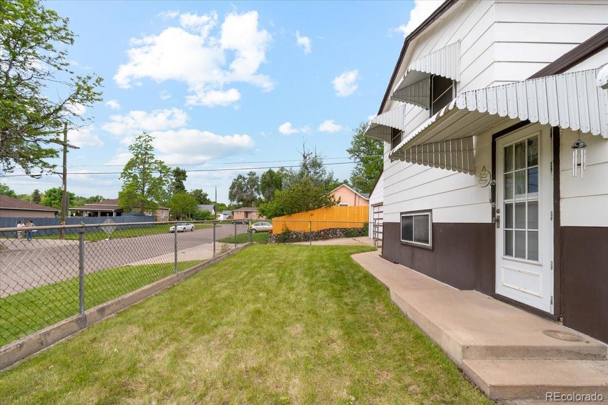 201 Raleigh Street Denver, CO 80219 - Photo 22 of 24 Gallery Image 22