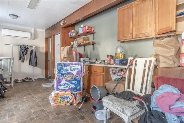 $300,000 | 914 State Street, Watertown, NY 13601