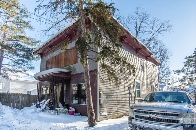 $300,000 | 914 State Street, Watertown, NY 13601