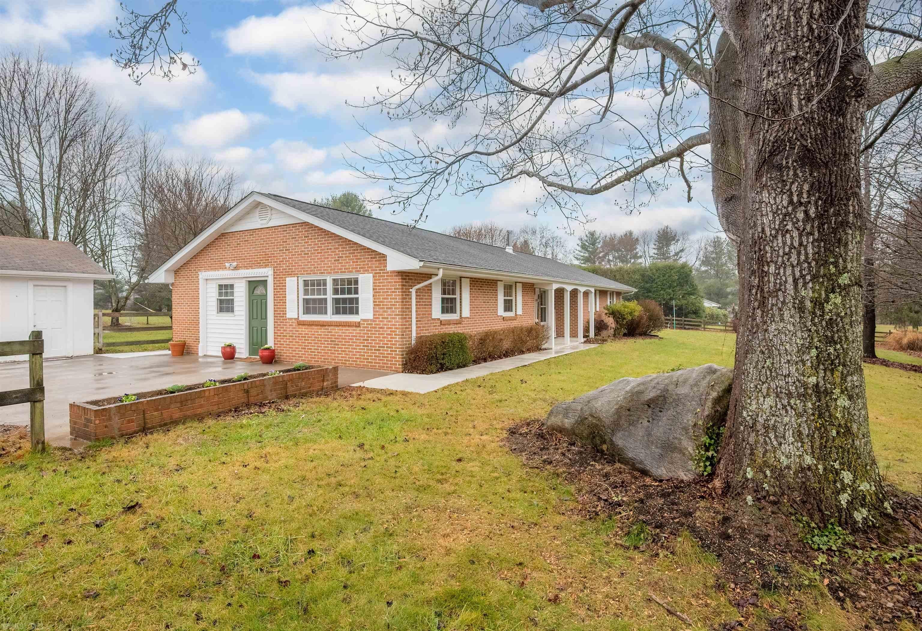 1306 Bishop Road Blacksburg, VA 24060 - Photo 57 of 83 Gallery Image 57