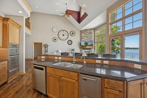 $2,395,000 | 22620 Hayward Avenue North, Forest Lake, MN 55025