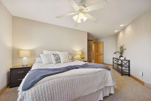 $2,395,000 | 22620 Hayward Avenue North, Forest Lake, MN 55025