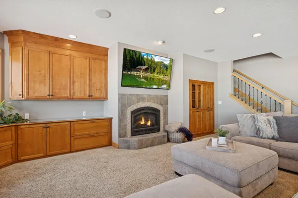 $2,395,000 | 22620 Hayward Avenue North, Forest Lake, MN 55025