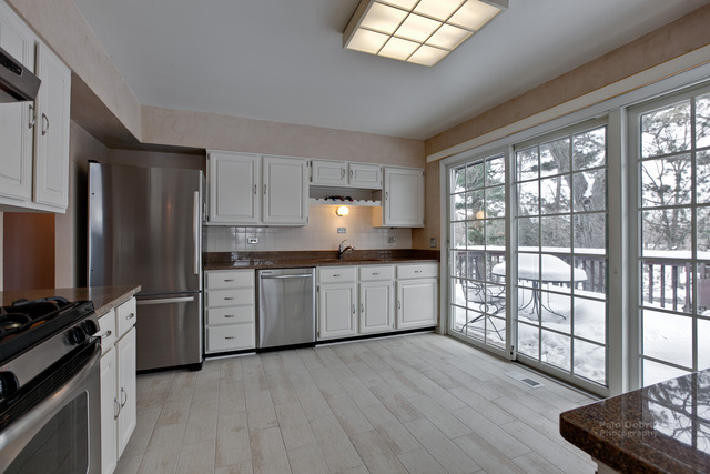 200 Haman Road Inverness, IL 60067 - Photo 8 of 22