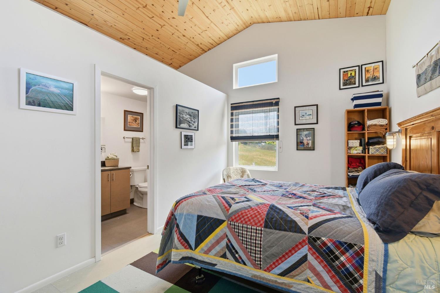 3223 Canfield Road Sebastopol, CA 95472 - Photo 56 of 58 Bedroom in apartment