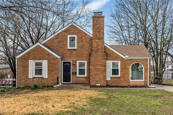 $270,000 | 9614 East 32nd Street South, Independence, MO 64052