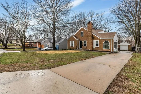 $270,000 | 9614 East 32nd Street South, Independence, MO 64052