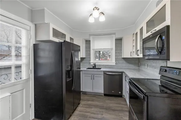 $270,000 | 9614 East 32nd Street South, Independence, MO 64052