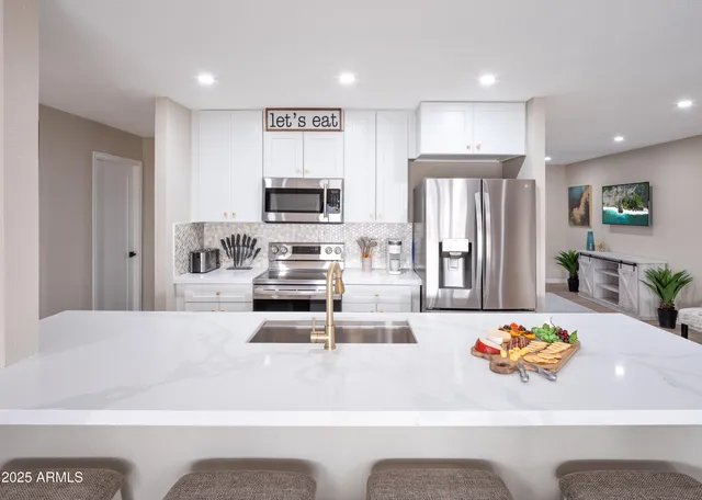 $6,750 | 8731 East Columbus Avenue, Scottsdale, AZ 85251