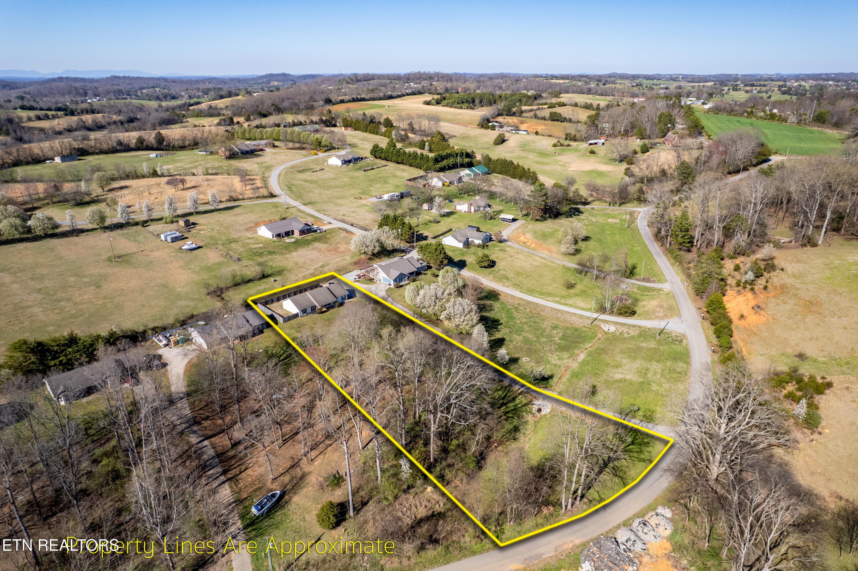 1474 Sheets Hollow Road Greenback, TN 37742 - Photo 7 of 38 1474SheetsHollowRd-50