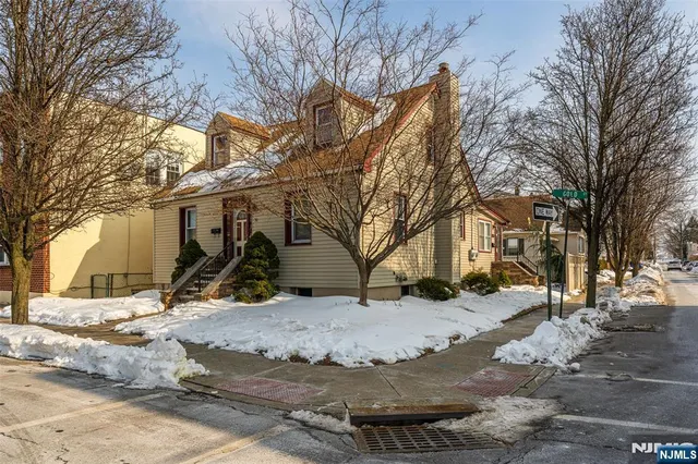 $775,000 | 30 Gold Street, North Arlington, NJ 07031