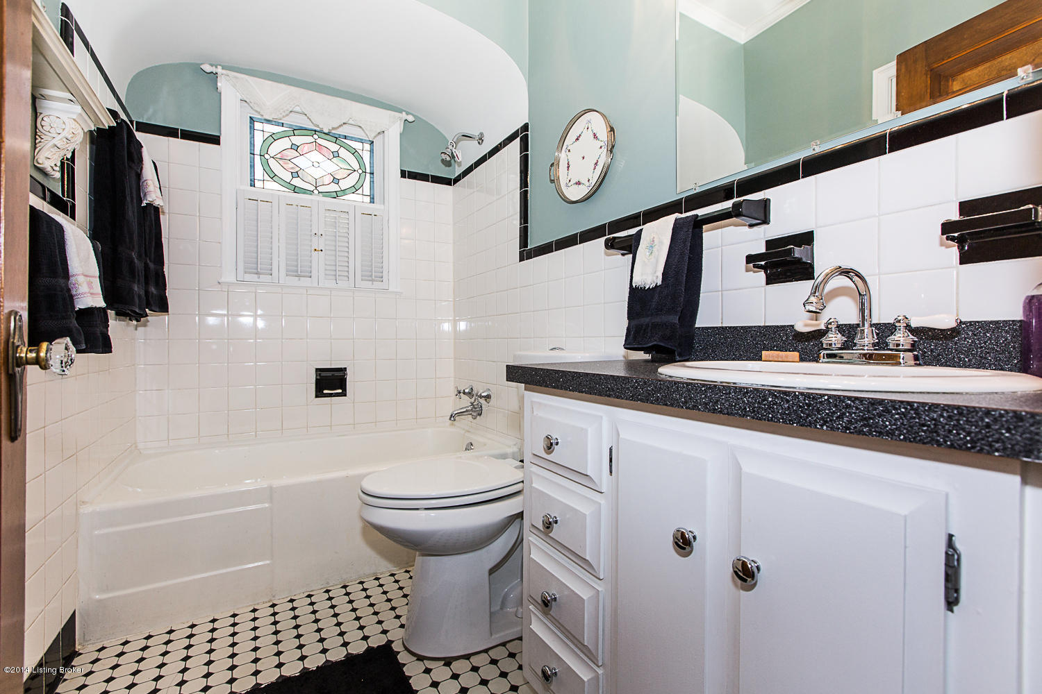 3604 Lexington Road Louisville, KY 40207 - Photo 47 of 52 RAN_4283