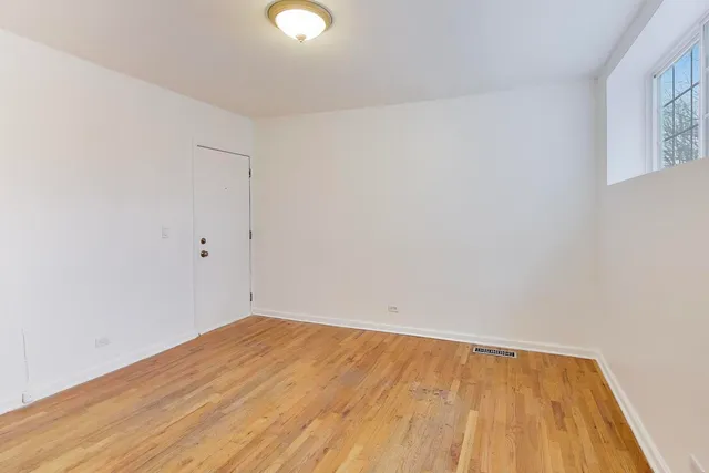 $3,000 | 1640 West Diversey Parkway, Unit 1, Chicago, IL 60614