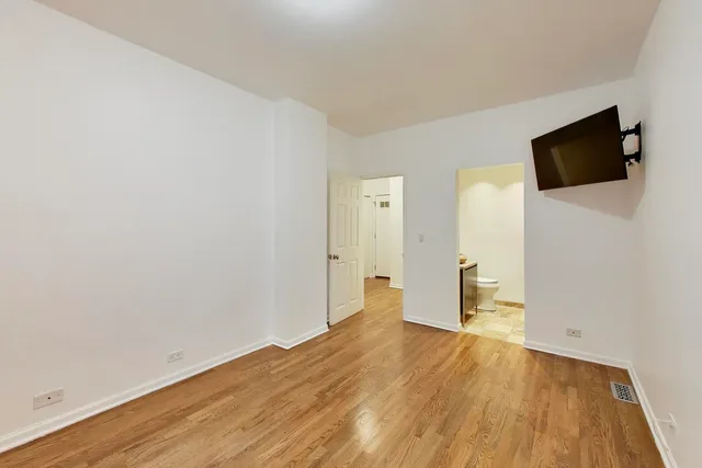 $3,000 | 1640 West Diversey Parkway, Unit 1, Chicago, IL 60614