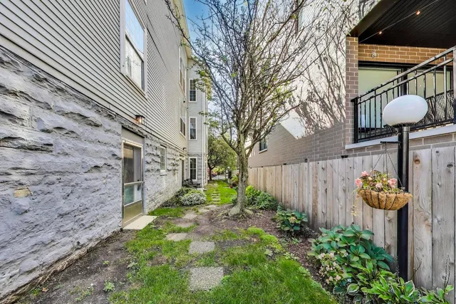 $3,000 | 1640 West Diversey Parkway, Unit 1, Chicago, IL 60614