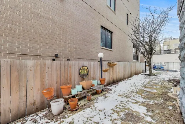 $3,000 | 1640 West Diversey Parkway, Unit 1, Chicago, IL 60614
