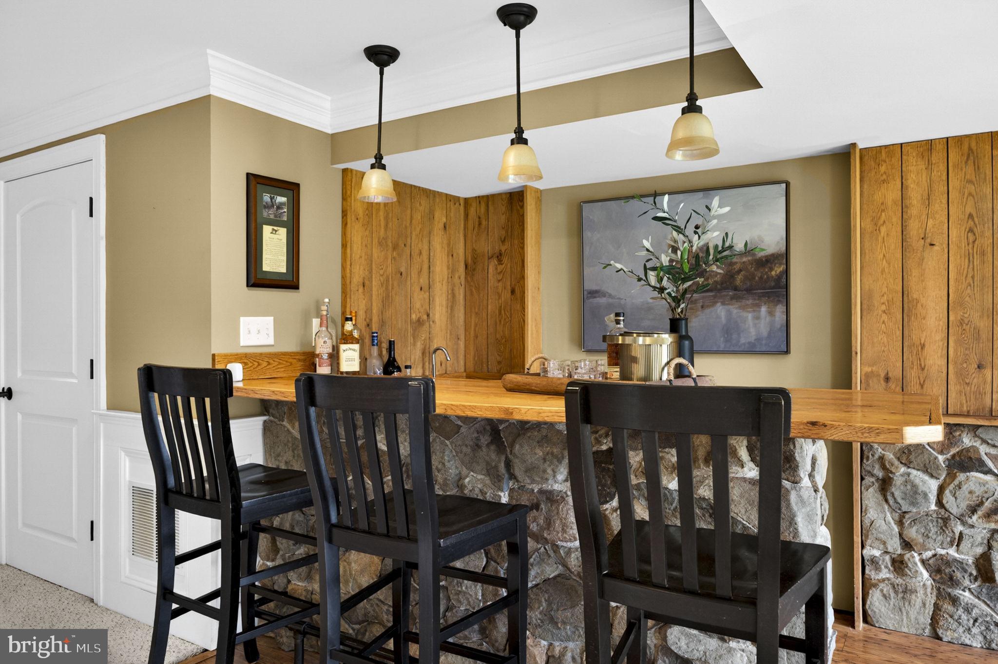 18654 Airmont Road Purcellville, VA 20132 - Photo 65 of 82 Beautiful custom bar