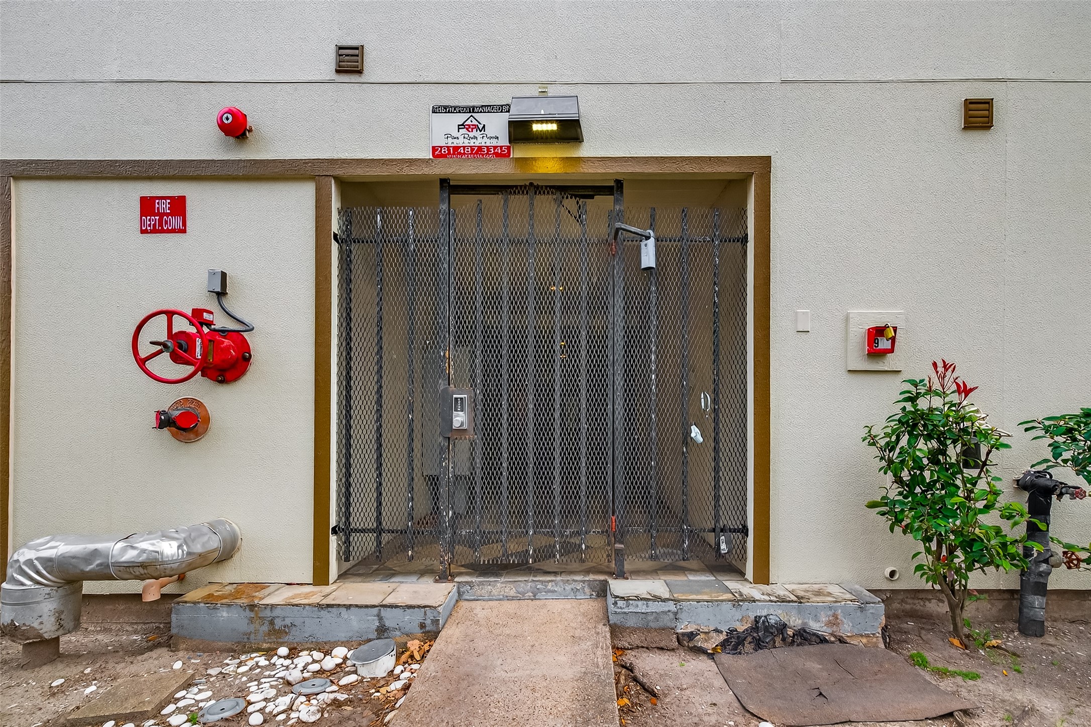 1342 Rutland Street, Unit 207 Houston, TX 77008 - Photo 2 of 37