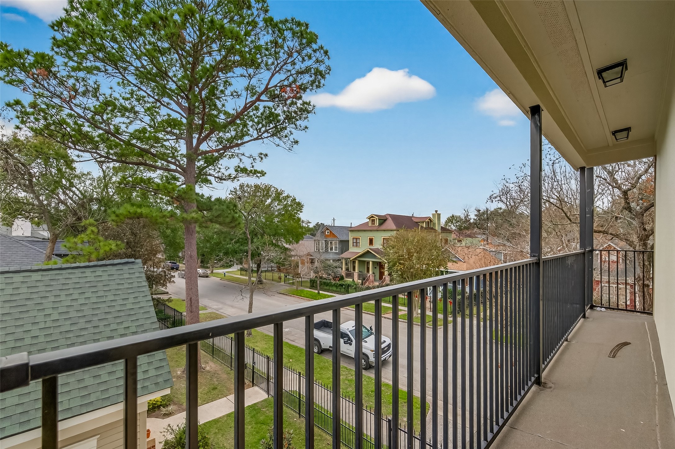 1342 Rutland Street, Unit 207 Houston, TX 77008 - Photo 6 of 37