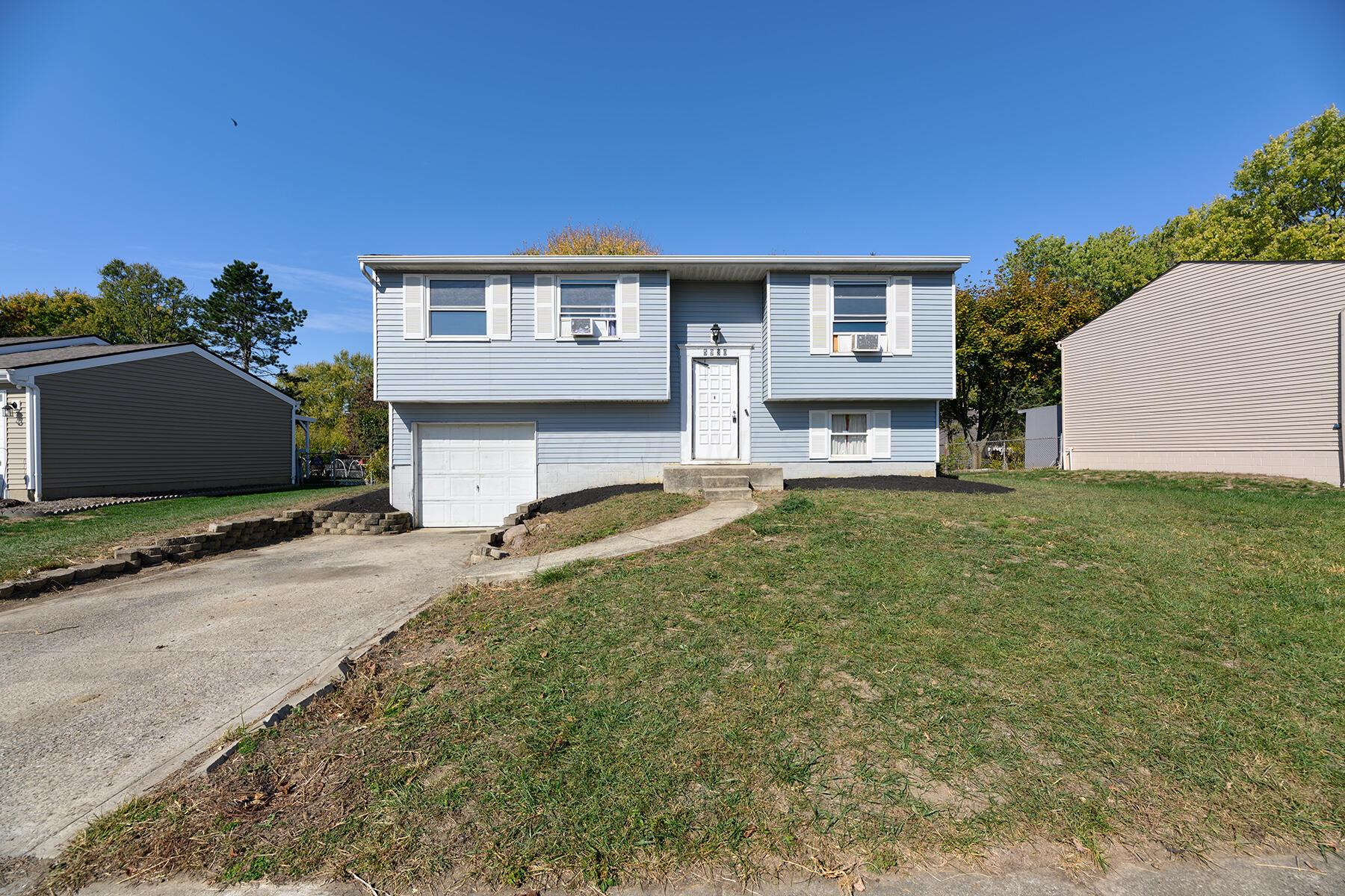 5930 Parkglen 2